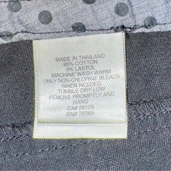 Ashworth Performance NWT Shorts Black Golf Tailored Stretch Bermudas Size 10 - Picture 9 of 12